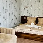 Hotel Eos 2*